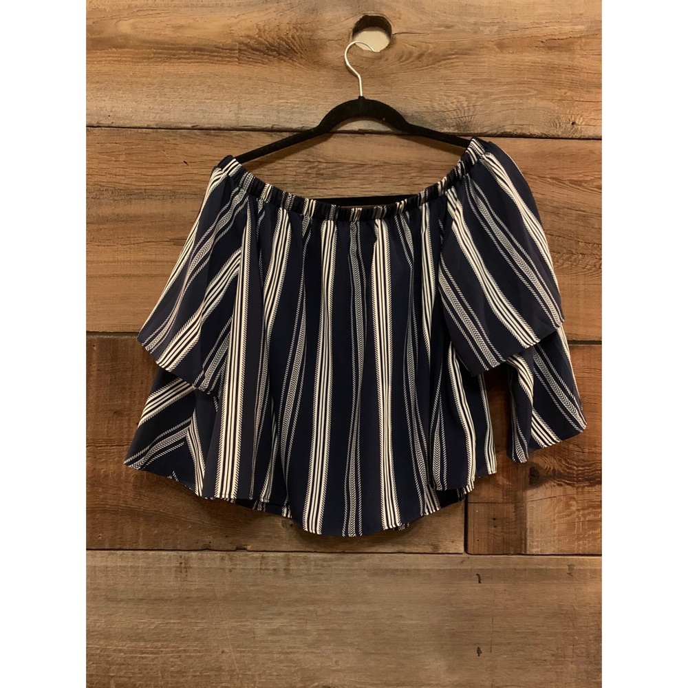 Forever 21 contemporary off the shoulder shirt